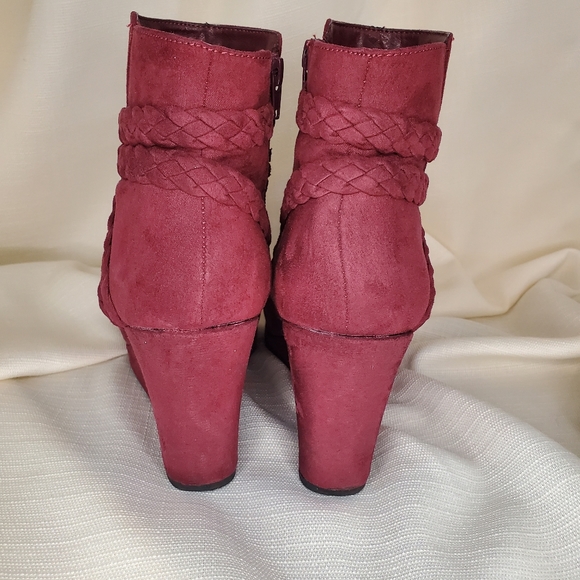 Unlisted Women's Wedges, Burgundy , 8.5 - Picture 7 of 13